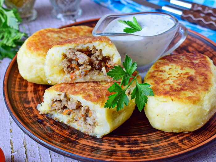 Как приготовить зразы картофельные с фаршем