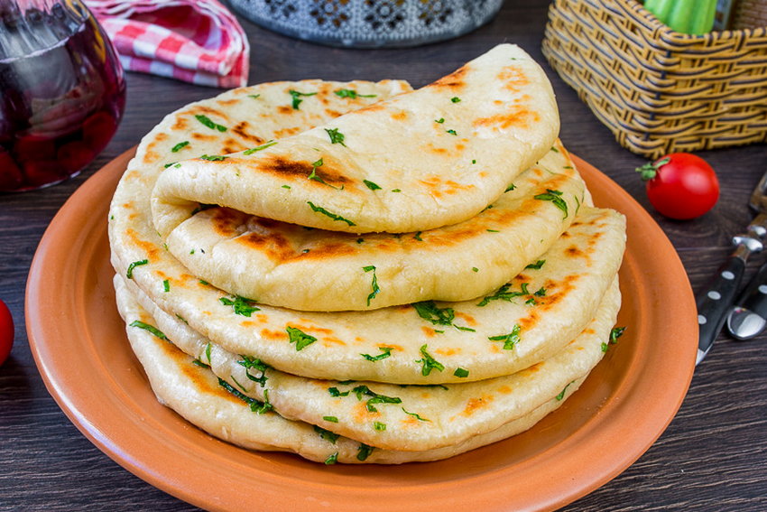 Как приготовить дрожжевые лепешки с рисом
