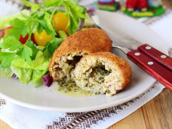 Инструкция по приготовлению котлет по-киевски из куриной грудки