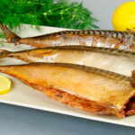 Как приготовить золотистую скумбрию в луковой шелухе