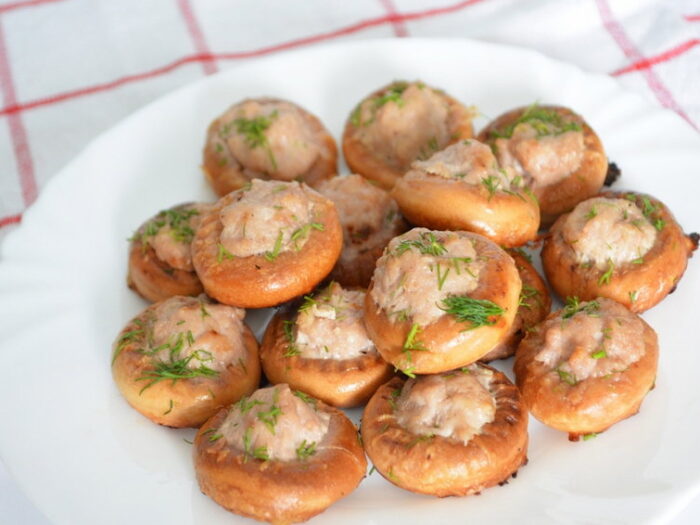 Фаршированные сушки для семьи и гостей. Закуска, которая не успевает остыть