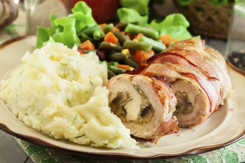Как приготовить вкусные куриные рулетики в духовке