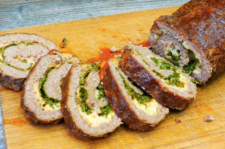 Рецепт мясного рулета с начинкой