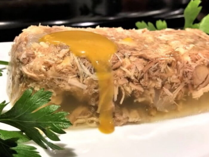 Пенсионерский способ хранить холодец месяцами, не растеряв его вкуса