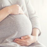 Чем ЭКО опасно для здоровья женщины