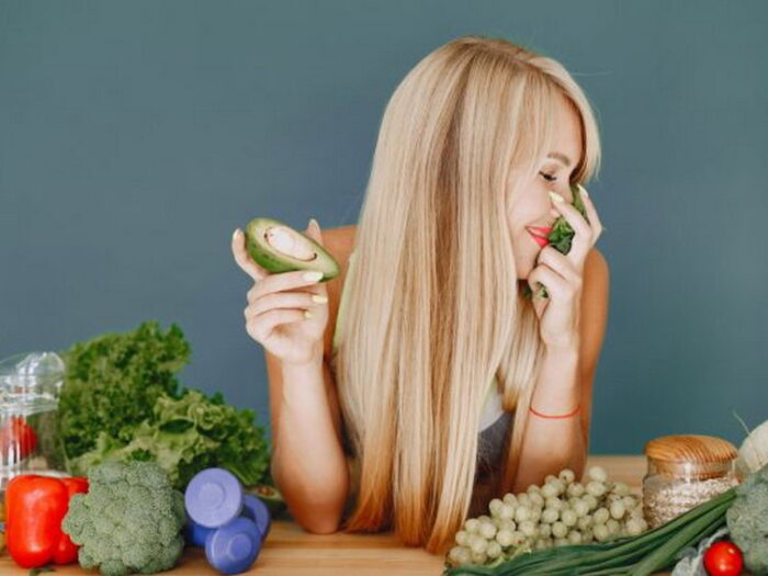Какие продукты нужно употреблять для роста волос