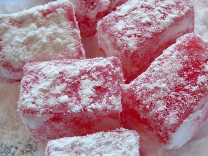 Рахат-лукум из замороженной клубники и как его приготовить