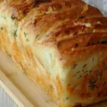 Домашний сырный хлеб — мягкий и румяный