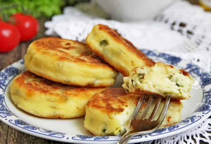 Несладкие сырники с зеленым луком