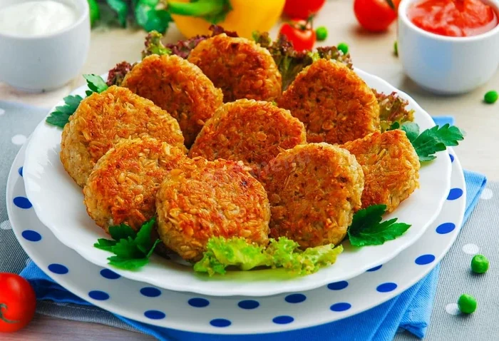Котлеты из овсяных хлопьев с картошкой (рецепт)