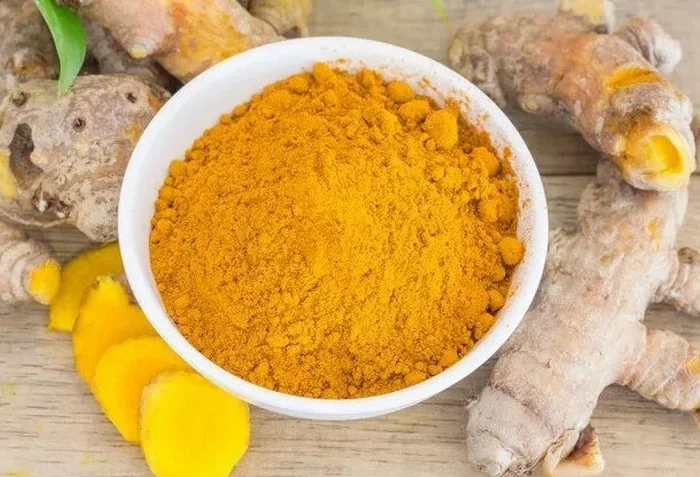 Противовоспалительный чай из имбиря и куркумы