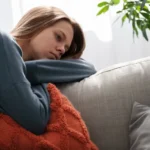 Как распознать, что у вас осенняя депрессия: симптомы